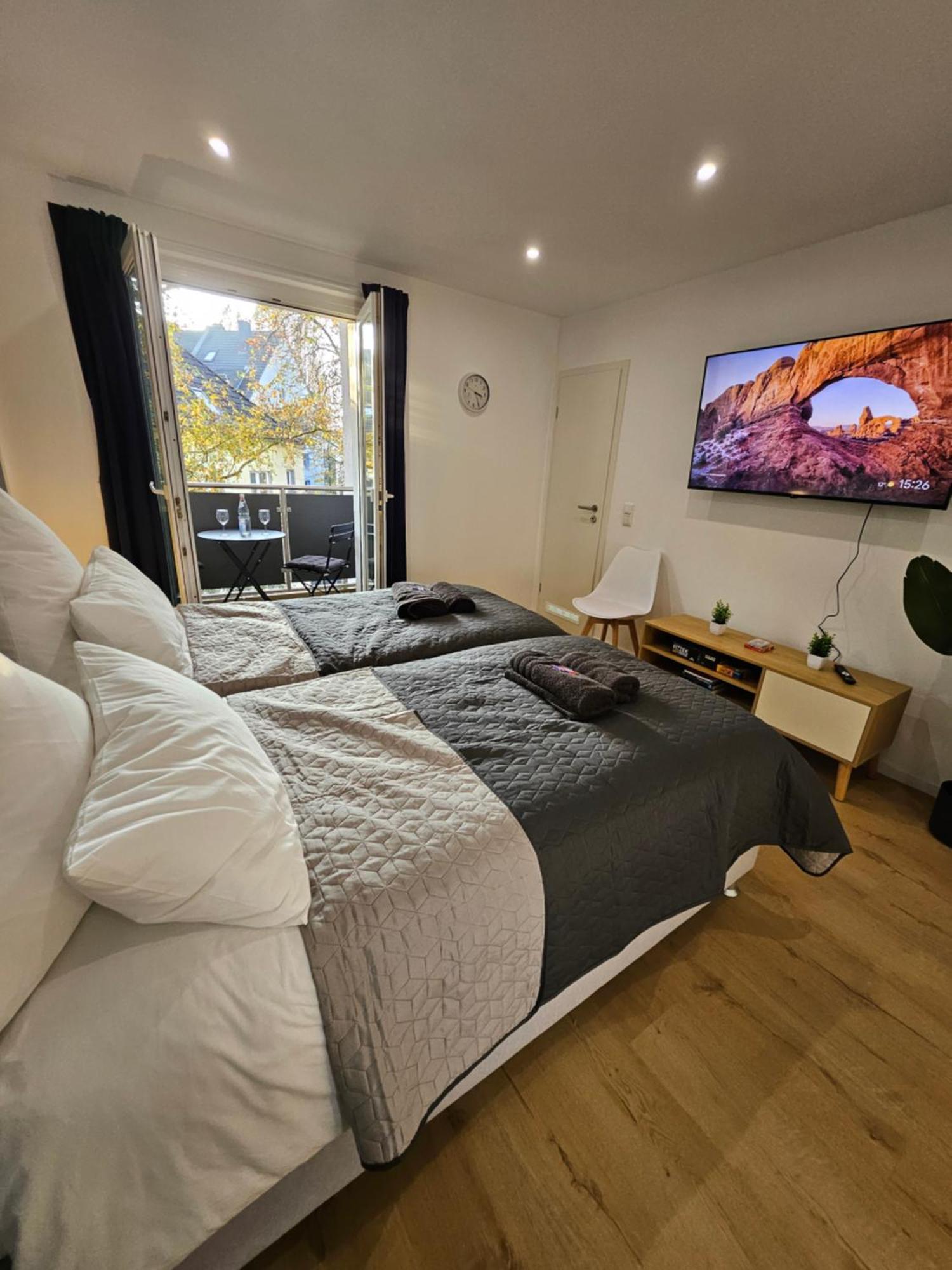 מוארס Modern Homes - Voll Ausgestatte Wohnung - Balkon - Hotelbetten - 4K Tv - Wlan מראה חיצוני תמונה